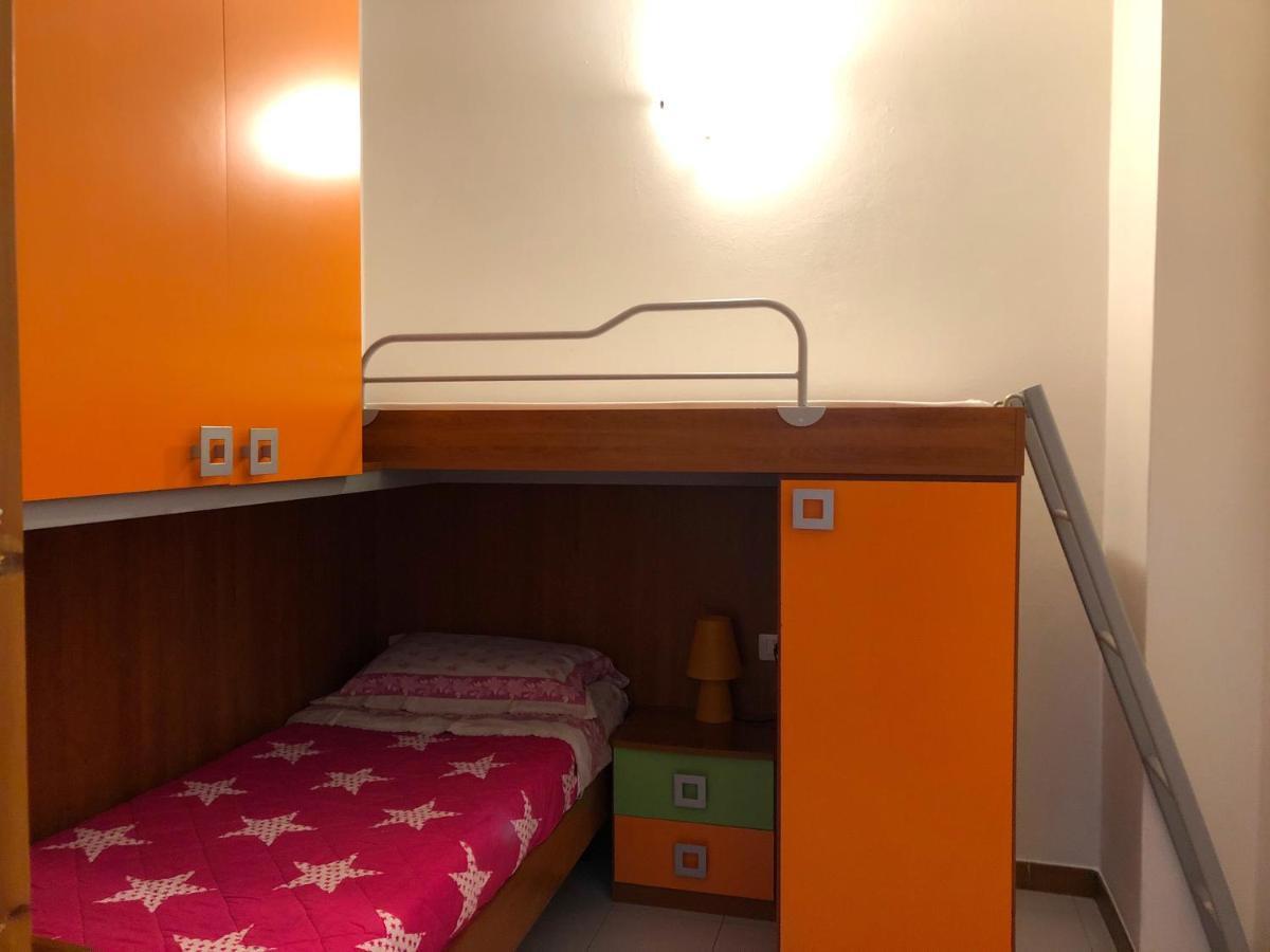 Apartment Arianna 150Mt From Beach カステルサルド エクステリア 写真
